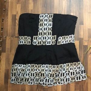 - Women's HD in Paris  strapless top size 14P